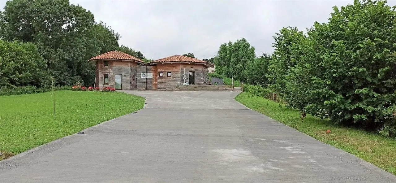 Artizar Gunea yurta con jardín Mungia 0*,