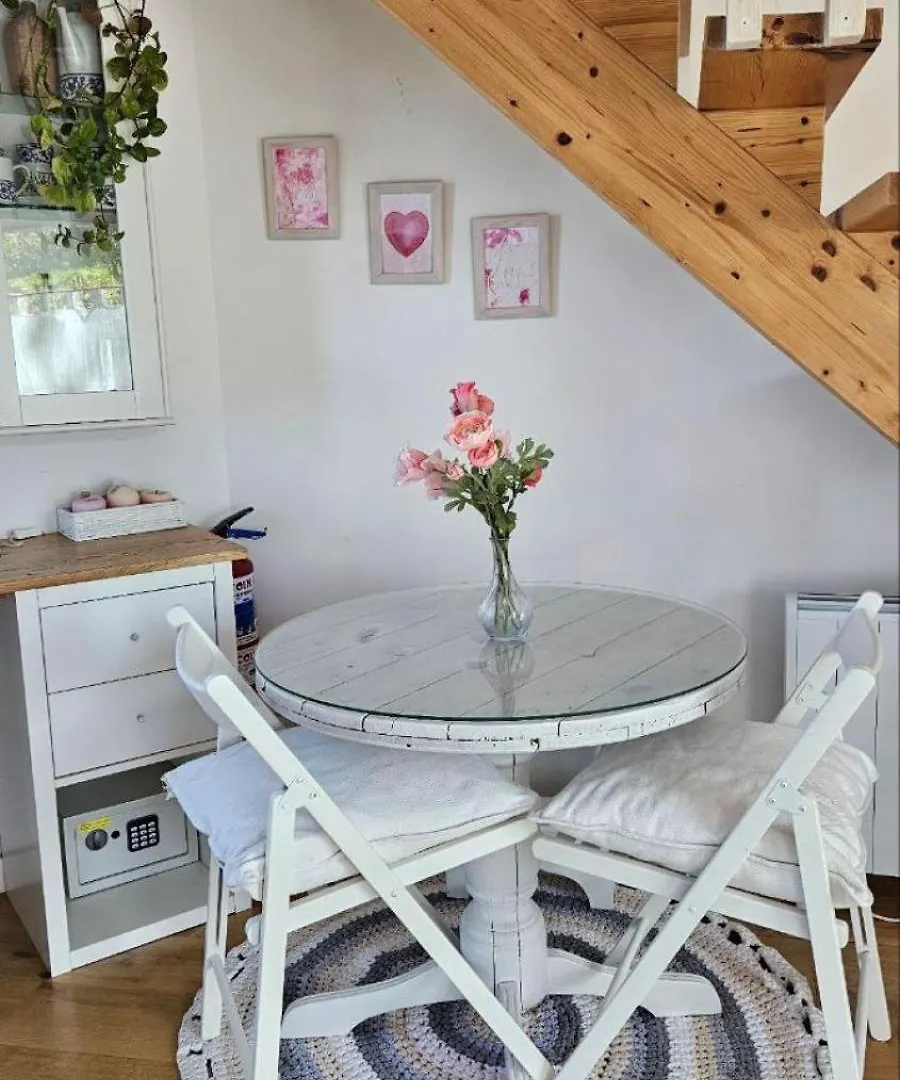 הוילה מונגיה Mini Casa Con Jardin